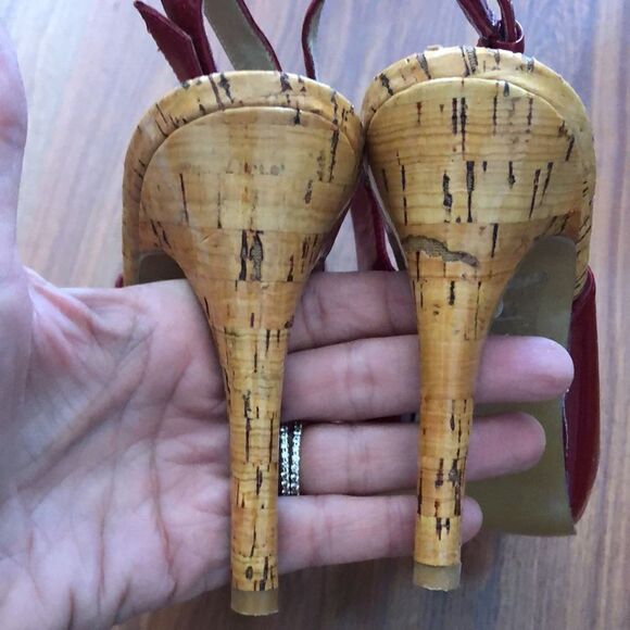 Vintage guess Red patent leather Kork platform heels. Size 7 - Picture 6 of 8